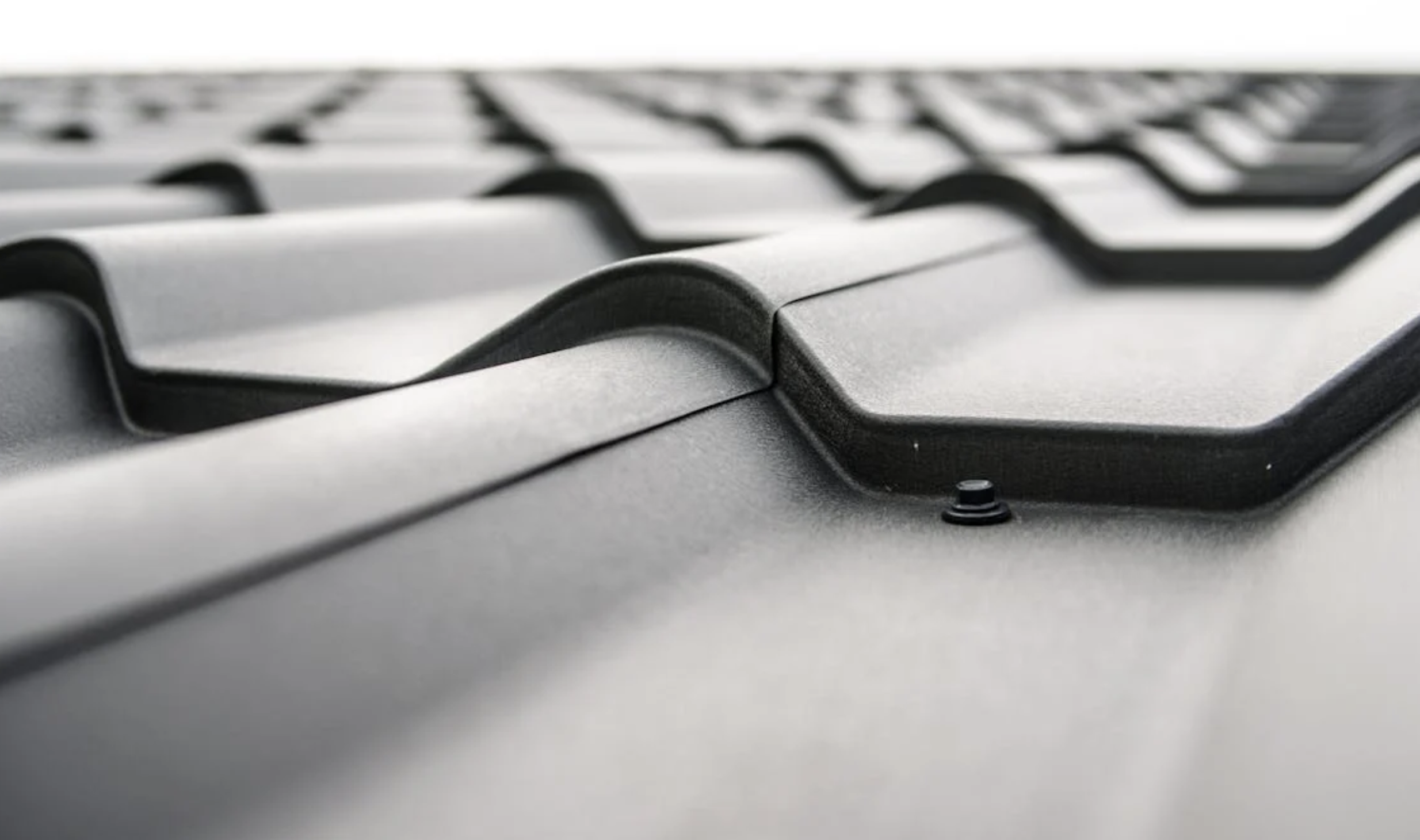 Fixing and Upgrading a Roof: 6 Practical Tips to Follow